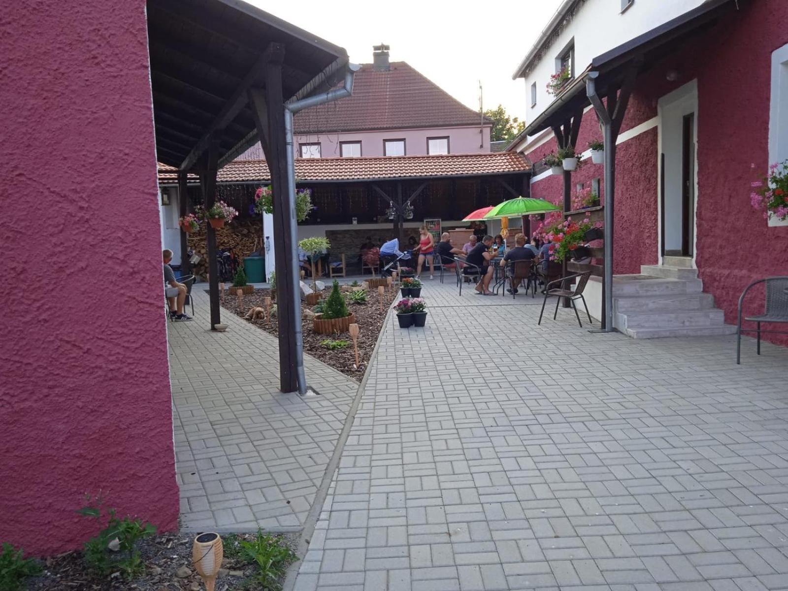 Penzion Dagmar Kokasice Экстерьер фото